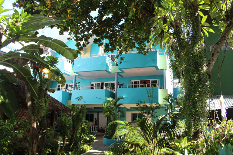 Exterior & Views 2, Sundown Resort and Austrian Pension House, Malay