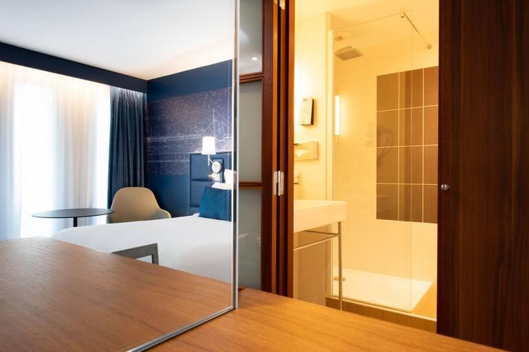 Bedroom 3, Hôtel Mercure Toulon La Seyne-Sur-Mer, Var