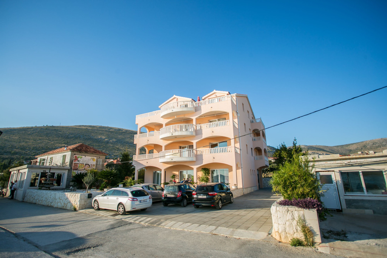 Exterior & Views 2, Sea you soon by the beach 2bedroom suite, Seget