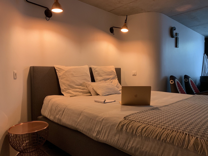 Bedroom 5, Le Comptoir industriel, Nord