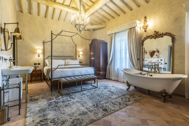 Bedroom 48