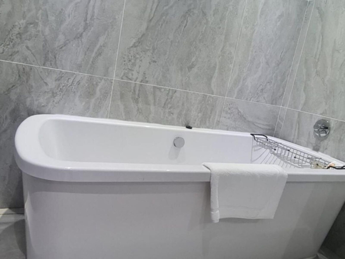 Bathroom 4, Grand Aria Hotel, Gaborone
