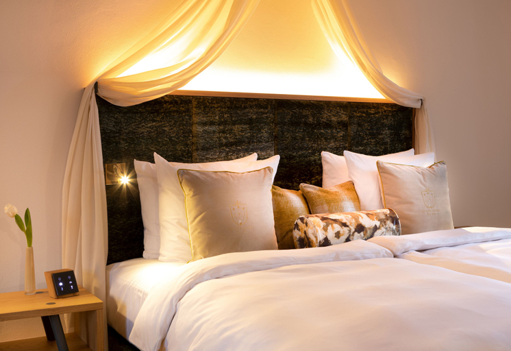 Bedroom 3, Hotel Brunnenhaus Schloss Landau, Waldeck-Frankenberg