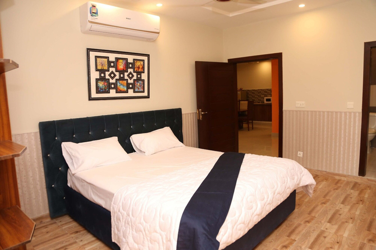 Bedroom 2, Hak Mall Suites, Islamabad