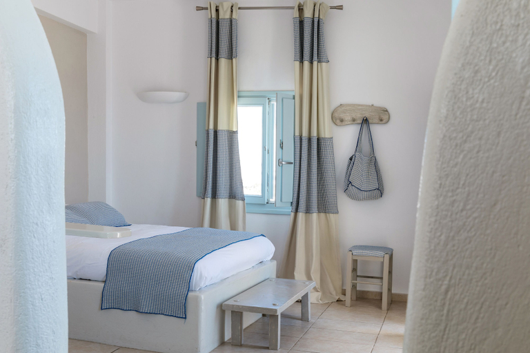 Bedroom 4, Blue Dolphins Apartments & Suites, South Aegean