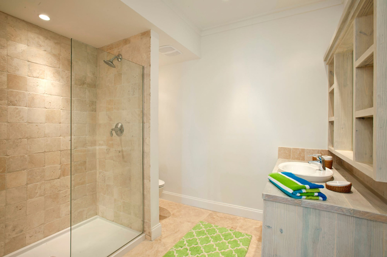 Bathroom 3, Buttonwood Reserve 2A