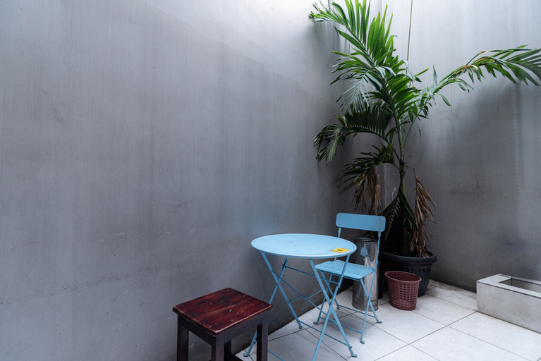 Others 5, RedDoorz near Puri Indah Lippo Mall 2, Jakarta Barat