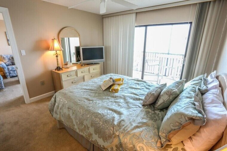 Bedroom 3, Terra Mar, Lee