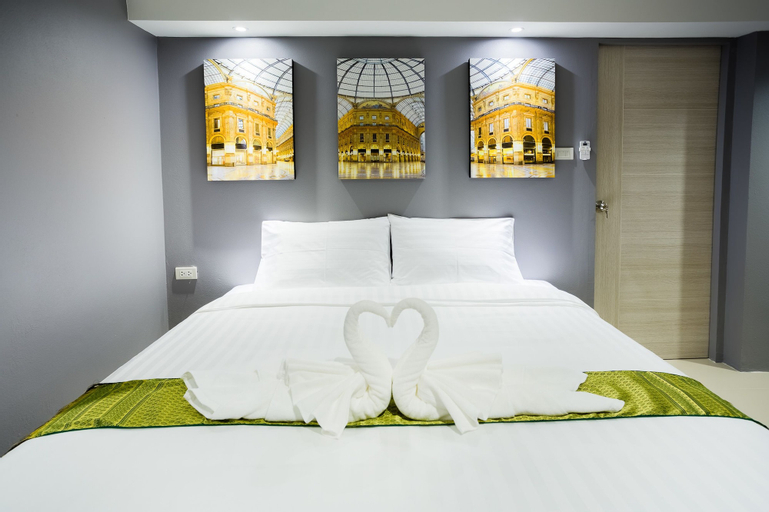 Bedroom 12