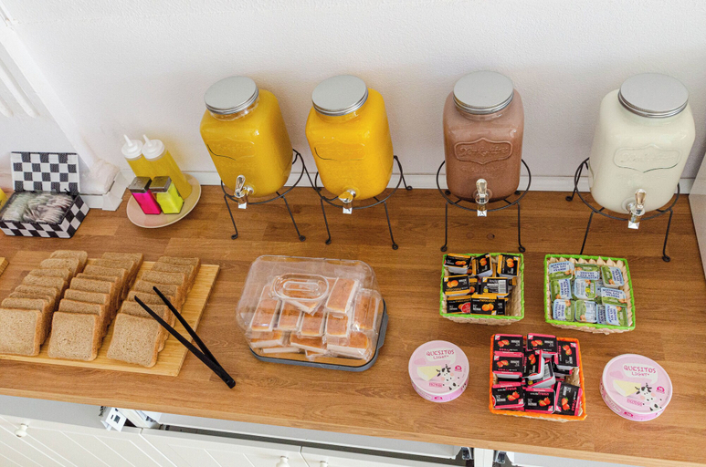 Food & Drinks 5, Urban Hostel Palma Albergue Juvenil, Baleares