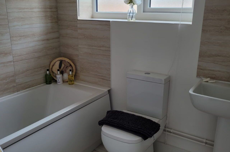 Bathroom, Upper Green View, Peterborough