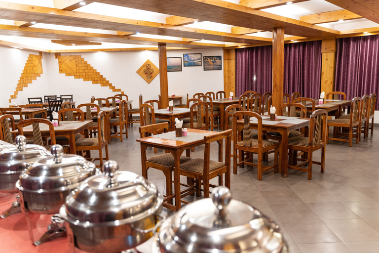 Food & Drinks 5, Hotel The Conifer, Kullu