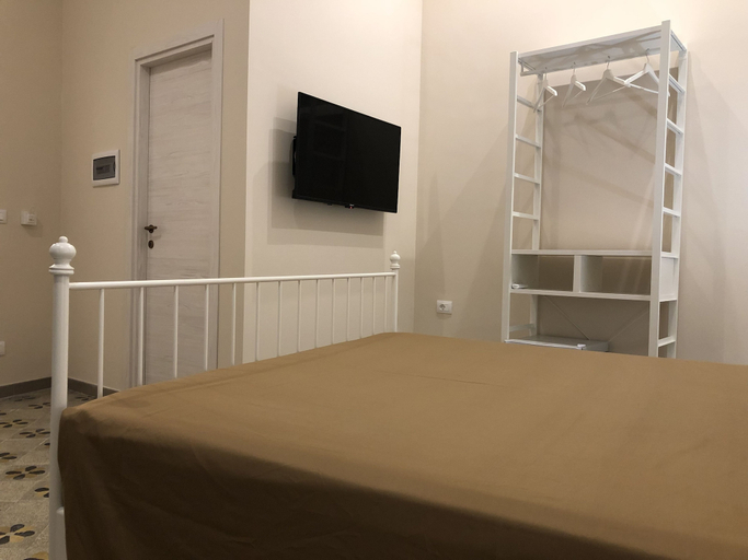 Bedroom 2, Meliora Rooms, Syracuse
