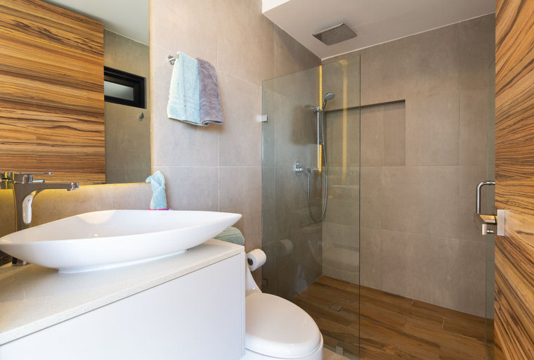 Bathroom 2, Icono 501 by CocoBR, Cozumel