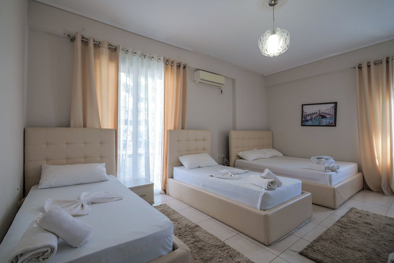 Bedroom 4, Hotel Sunrays, Sarandës