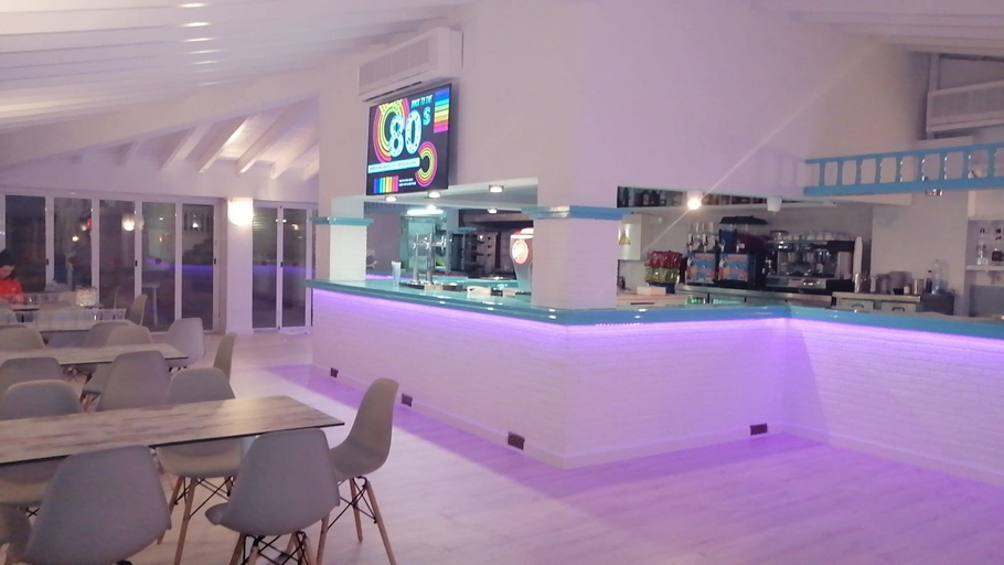 Food & Drinks 5, Holiday Center, Baleares