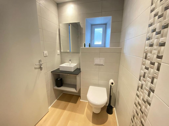 Bathroom 4, Logis Hotel Noblia, Pyrénées-Atlantiques