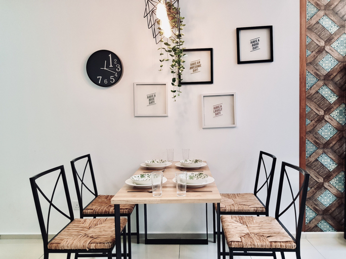 Dining Room 8