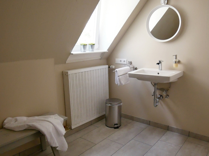Bathroom 5, Hostel FerienNest Haus Braunfels, Rhein-Lahn-Kreis
