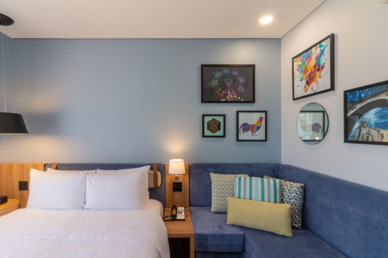 Bedroom 3, Hampton by Hilton Aguascalientes Downtown, Aguascalientes