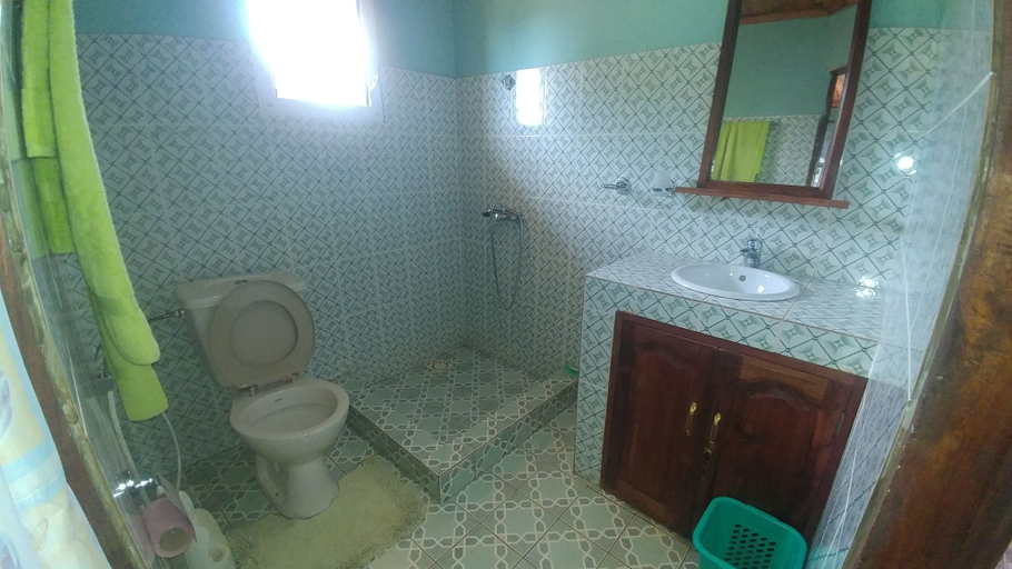 Bathroom, Motel Au Petit Vatel, Diana