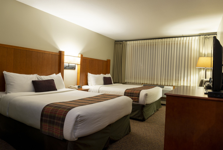 Bedroom 3, Whistlers Inn, Division No. 15