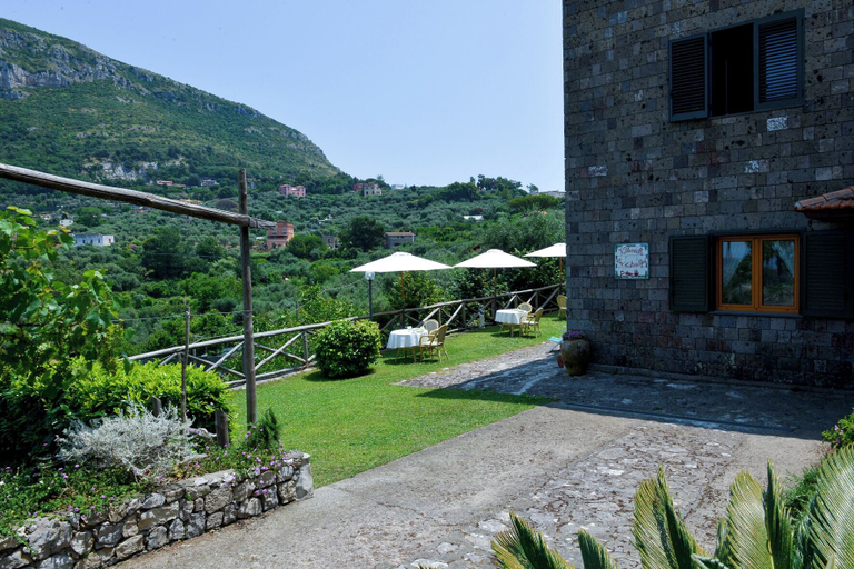 Exterior & Views 2, Villevieille, Napoli