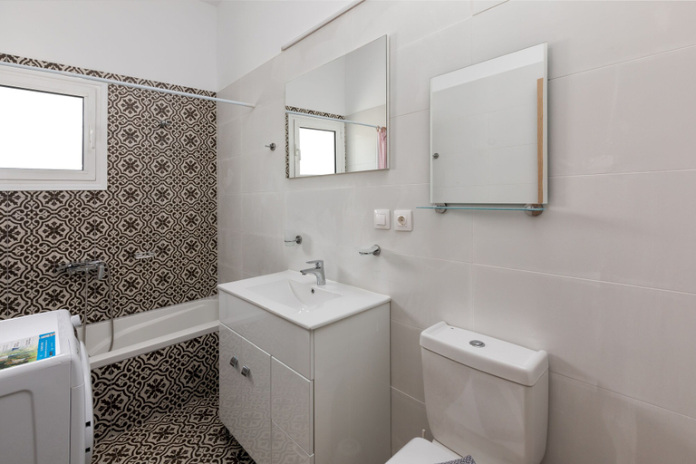 Bathroom 4, Paradise Garden, South Aegean