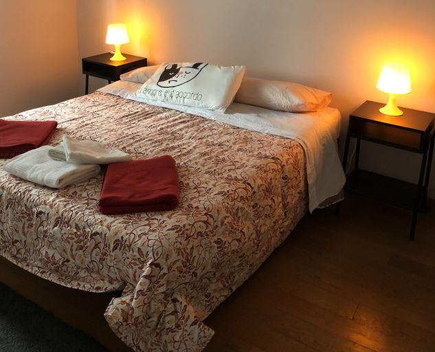 Bedroom 3, Paradise Rooms, Genova