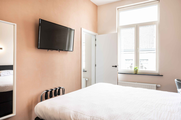 Bedroom 11