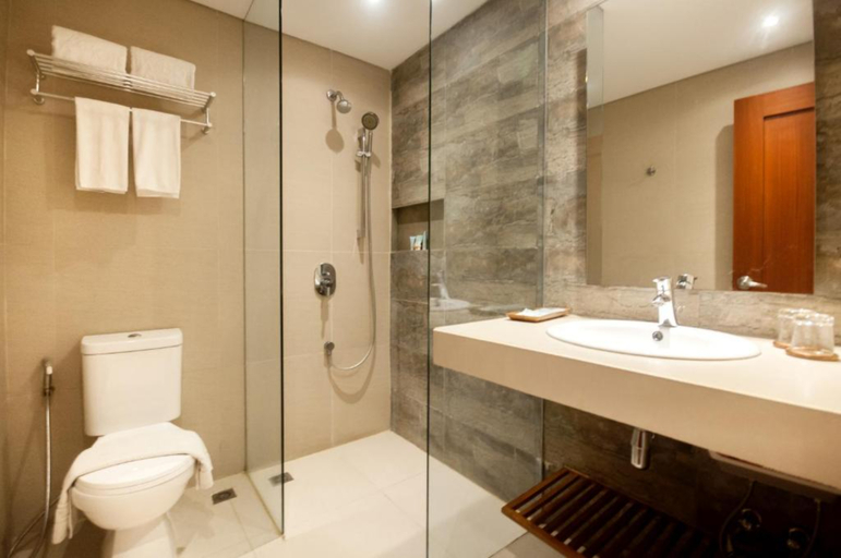 Bathroom 4, Aloha Boracay Hotel, Malay