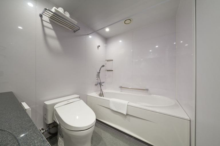 Bathroom 5, Mustard Hotel Shimokitazawa, Setagaya