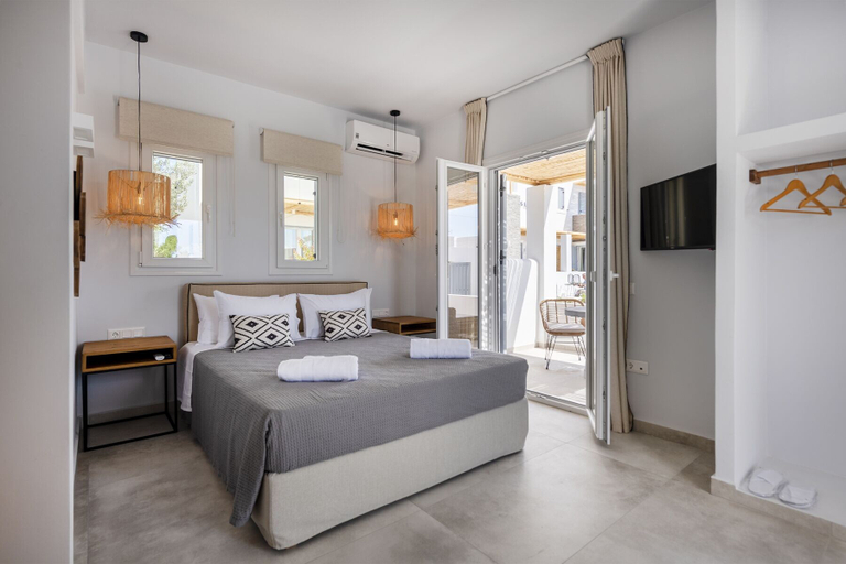 Bedroom 4, Drios Luxury Studios, South Aegean