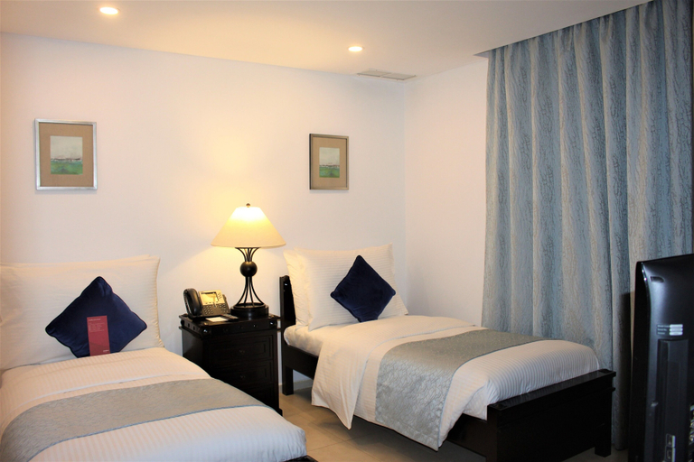 Bedroom 4, Mövenpick Hotel & Resort Al Bida'a Kuwait, Salmiya