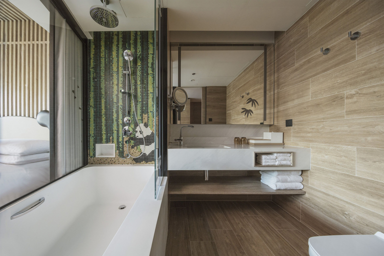 Bathroom 4, Hong Kong Ocean Park Marriott Hotel, Hong Kong Island