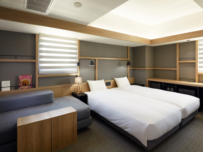 Bedroom 12