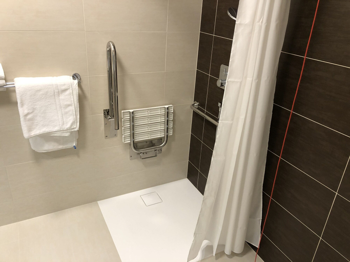 Bathroom 3, Jukeboxhotel, Znojmo