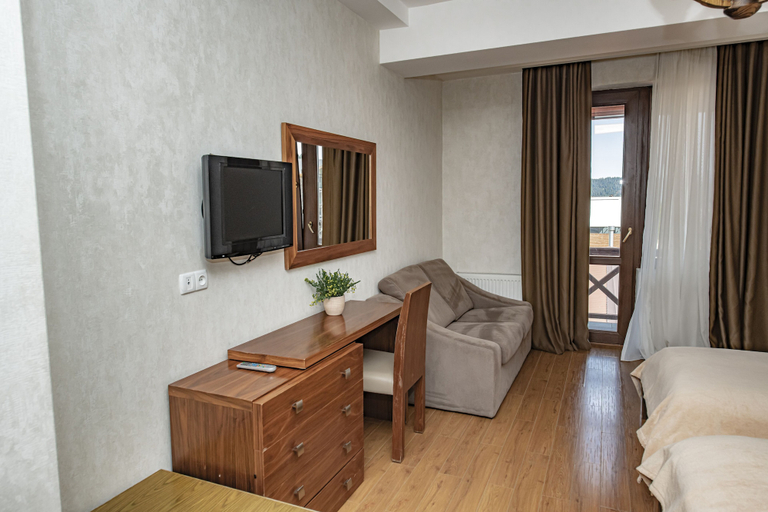 Bedroom 3, Hotel and SPA Crystal, Borjomi