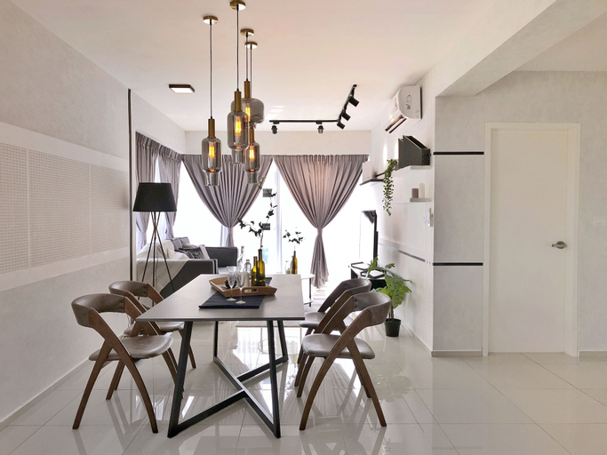 Dining Room 1