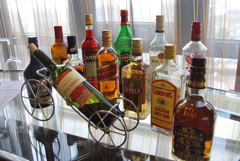 Food & Drinks