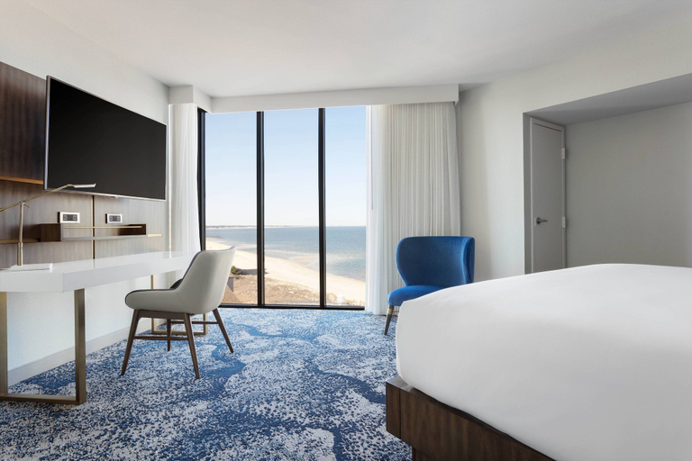 Bedroom 3, Delta Hotels by Marriott Virginia Beach Waterfront Suites, Virginia Beach