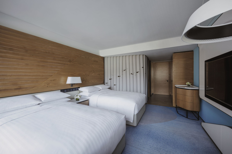 Bedroom 2, Hong Kong Ocean Park Marriott Hotel, Hong Kong Island