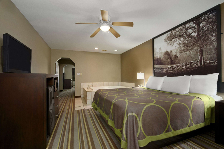 Bedroom 2, Super 8 by Wyndham Tupelo Airport, Lee