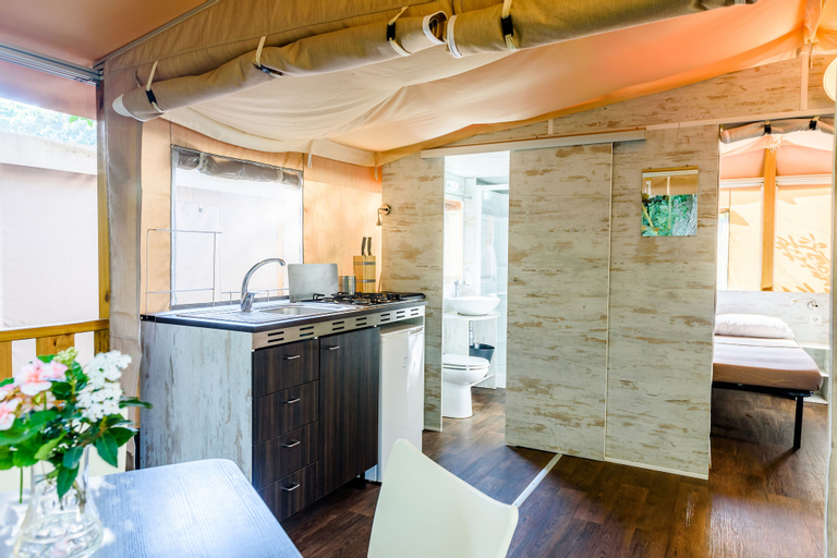 Dining Room 2