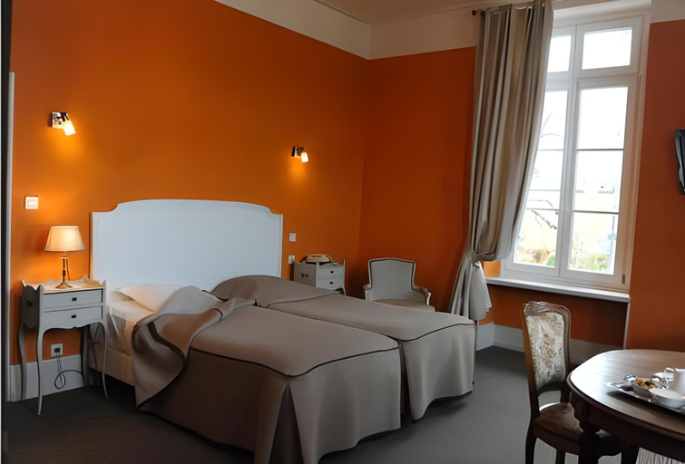 Bedroom 2, Logis Hotel la Residence, Vosges
