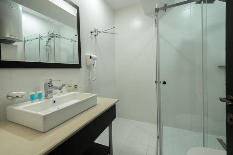 Bathroom 4, Orbi Beach Tower Hotel Official, Batumi