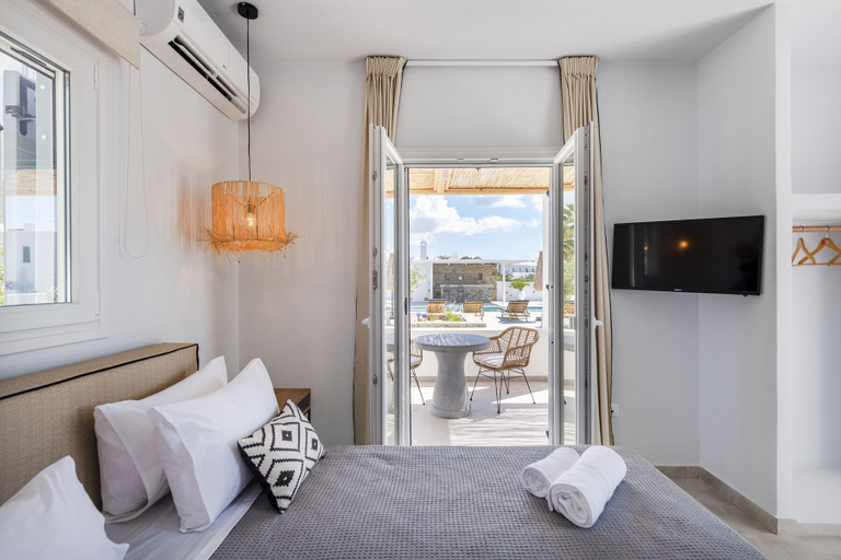 Bedroom 5, Drios Luxury Studios, South Aegean