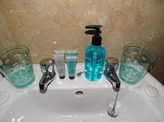 Others 5, Ellesmere Hotel, Shropshire