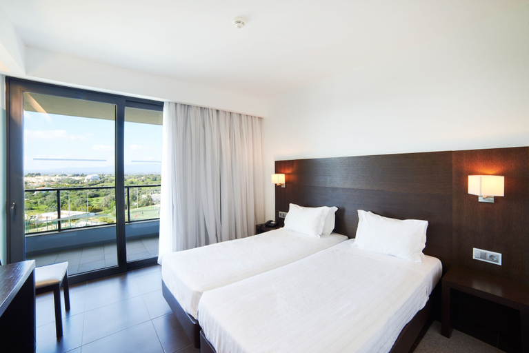 Bedroom 3, RR Alvor Baía Resort, Portimão
