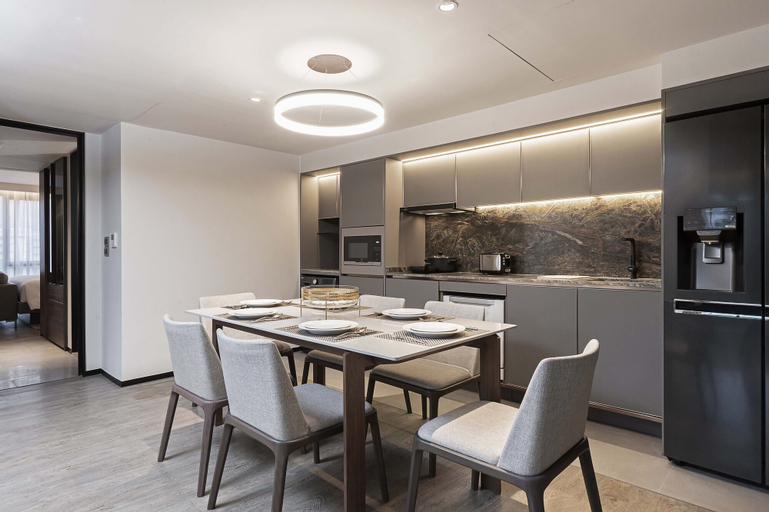 Dining Room 6